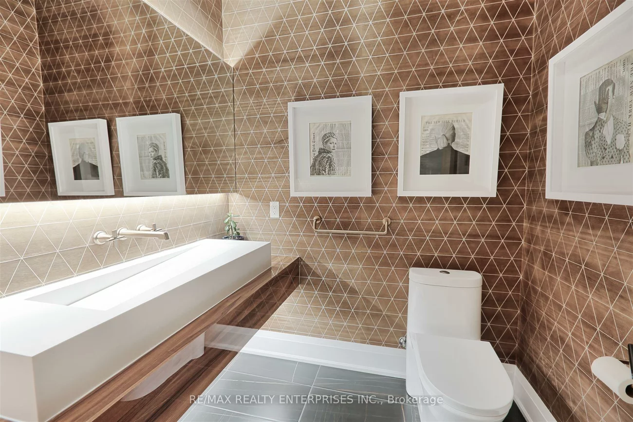 500, Warren, King City, King