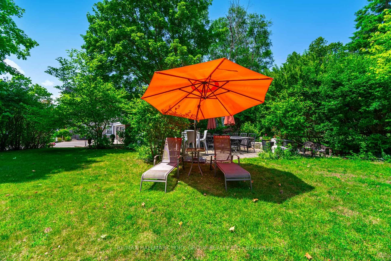 390, Main, Schomberg, King