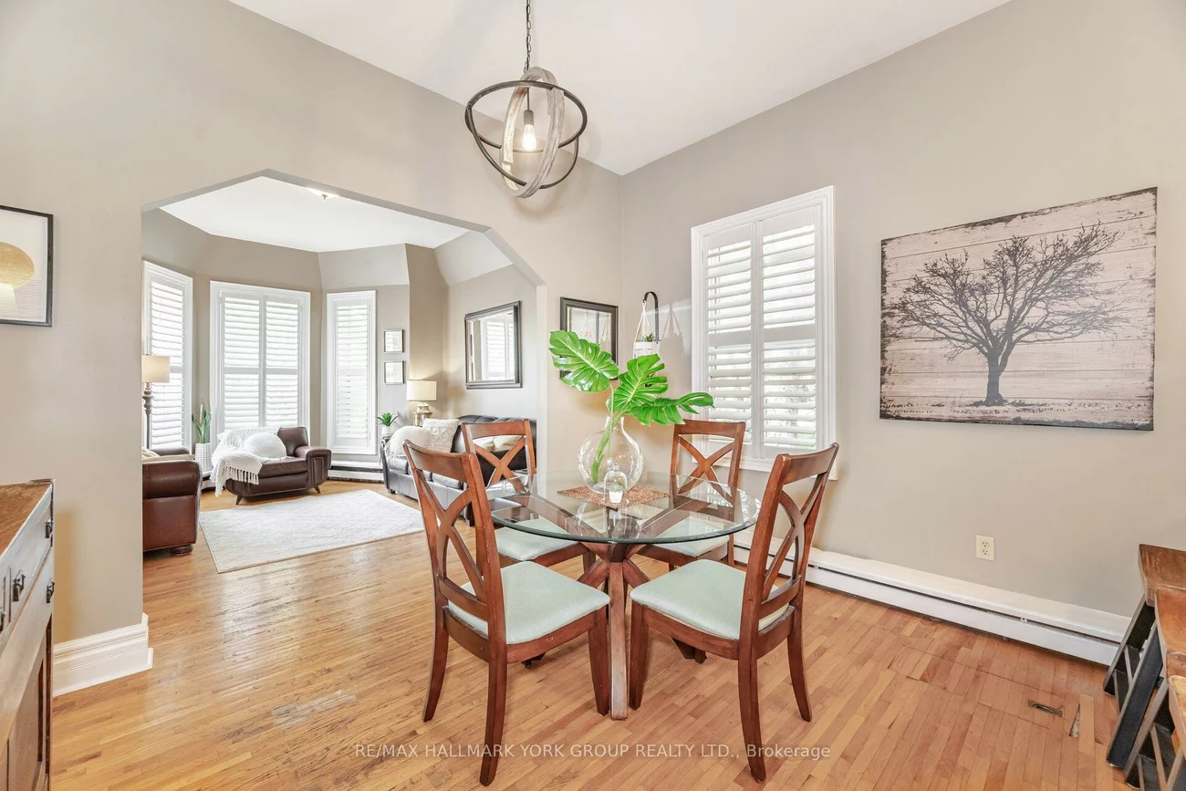 390, Main, Schomberg, King