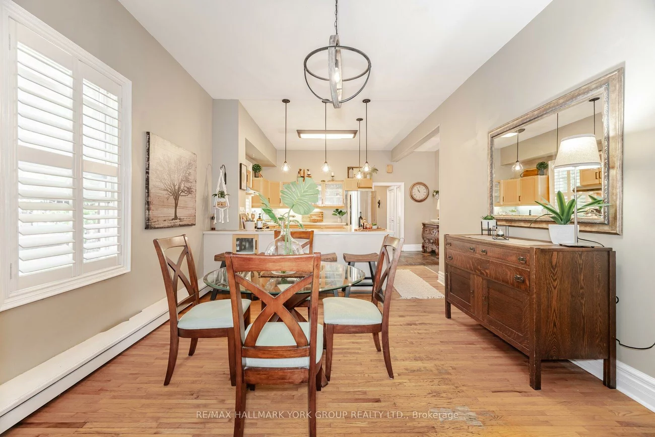 390, Main, Schomberg, King