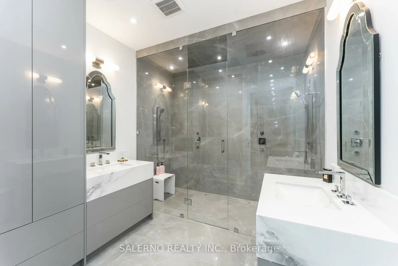 290, Kingscross, King City, King