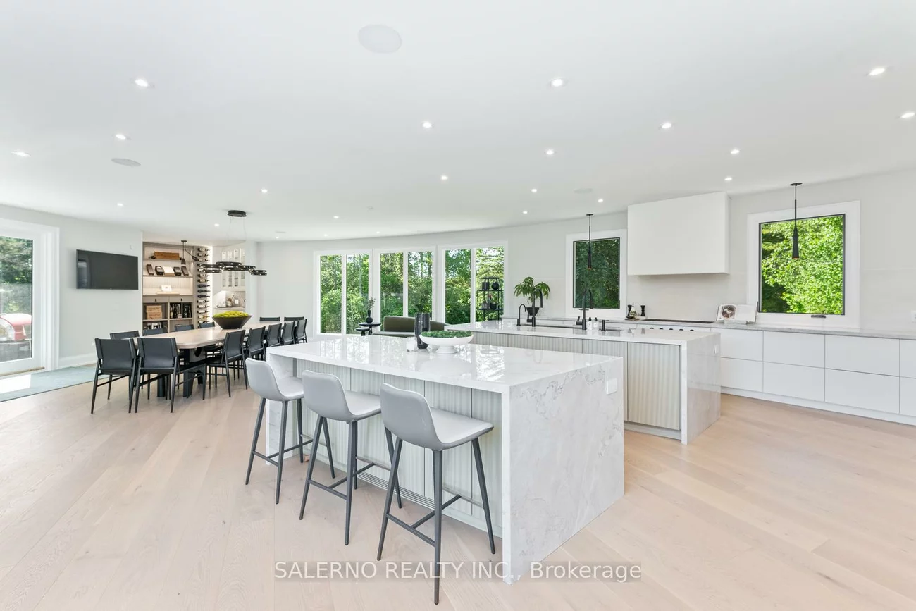 290, Kingscross, King City, King