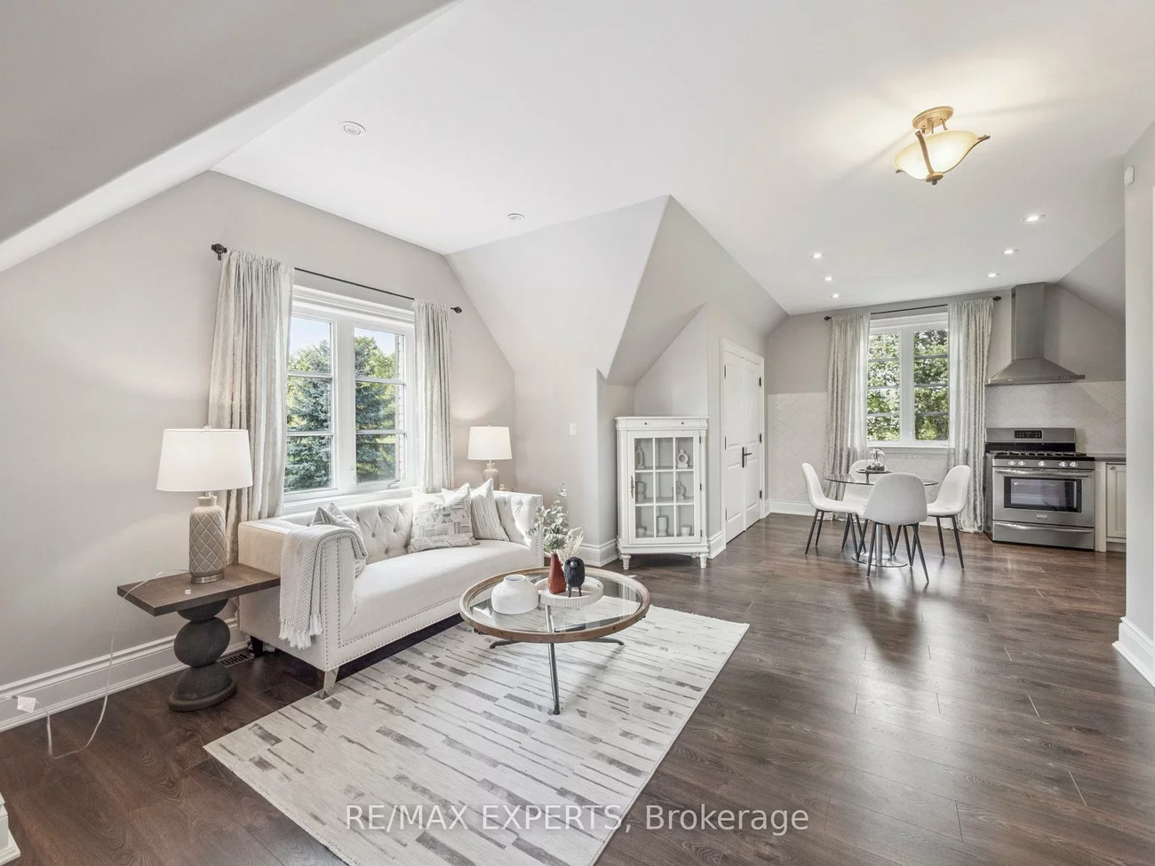 105, Eden Vale, Rural King, King