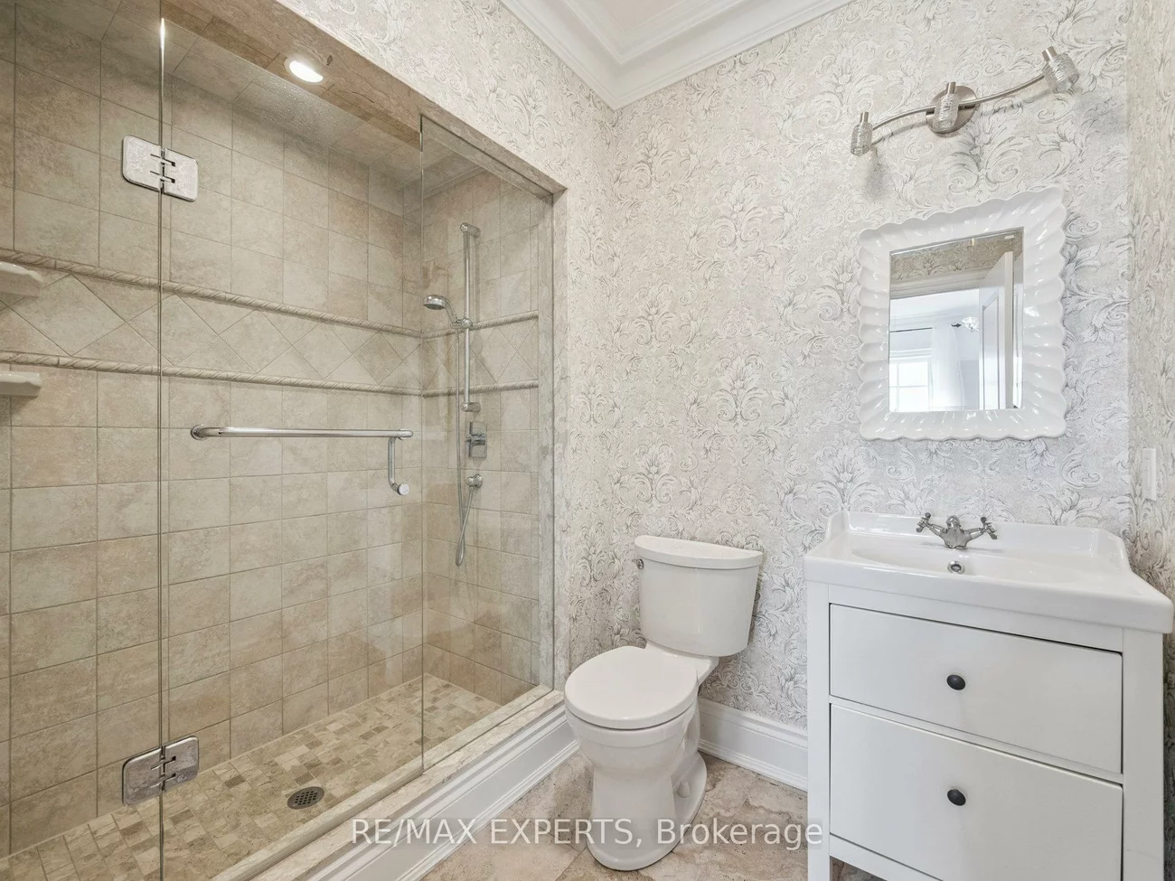 105, Eden Vale, Rural King, King