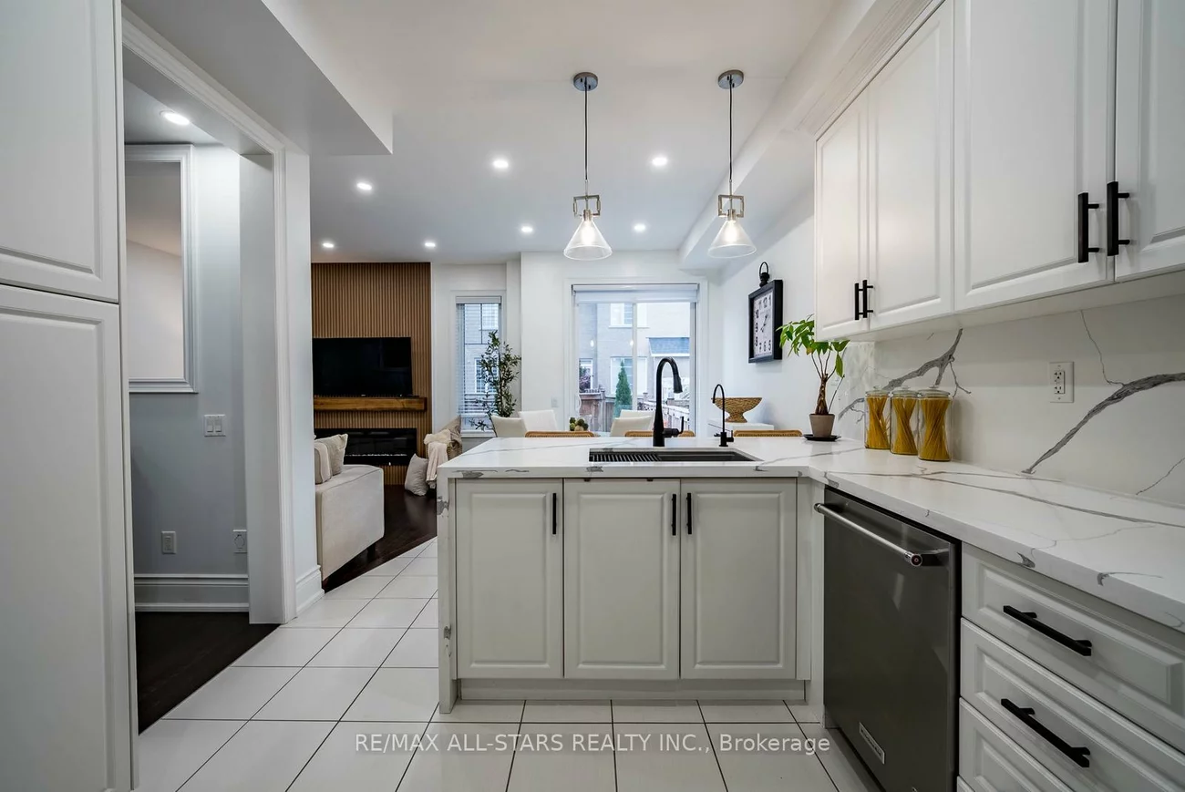 19, Kettle Valley, Nobleton, King