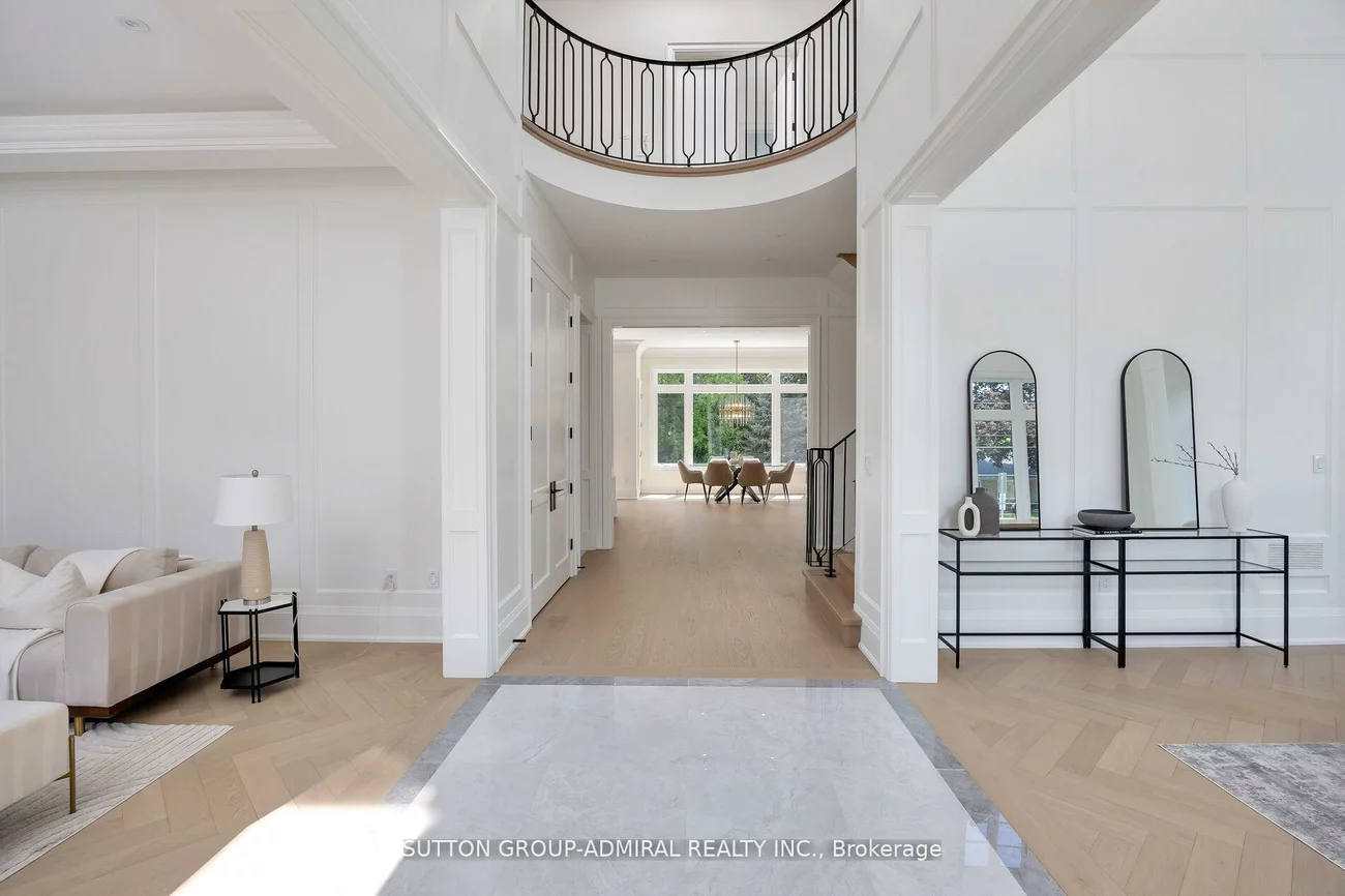 70, Elizabeth, Nobleton, King