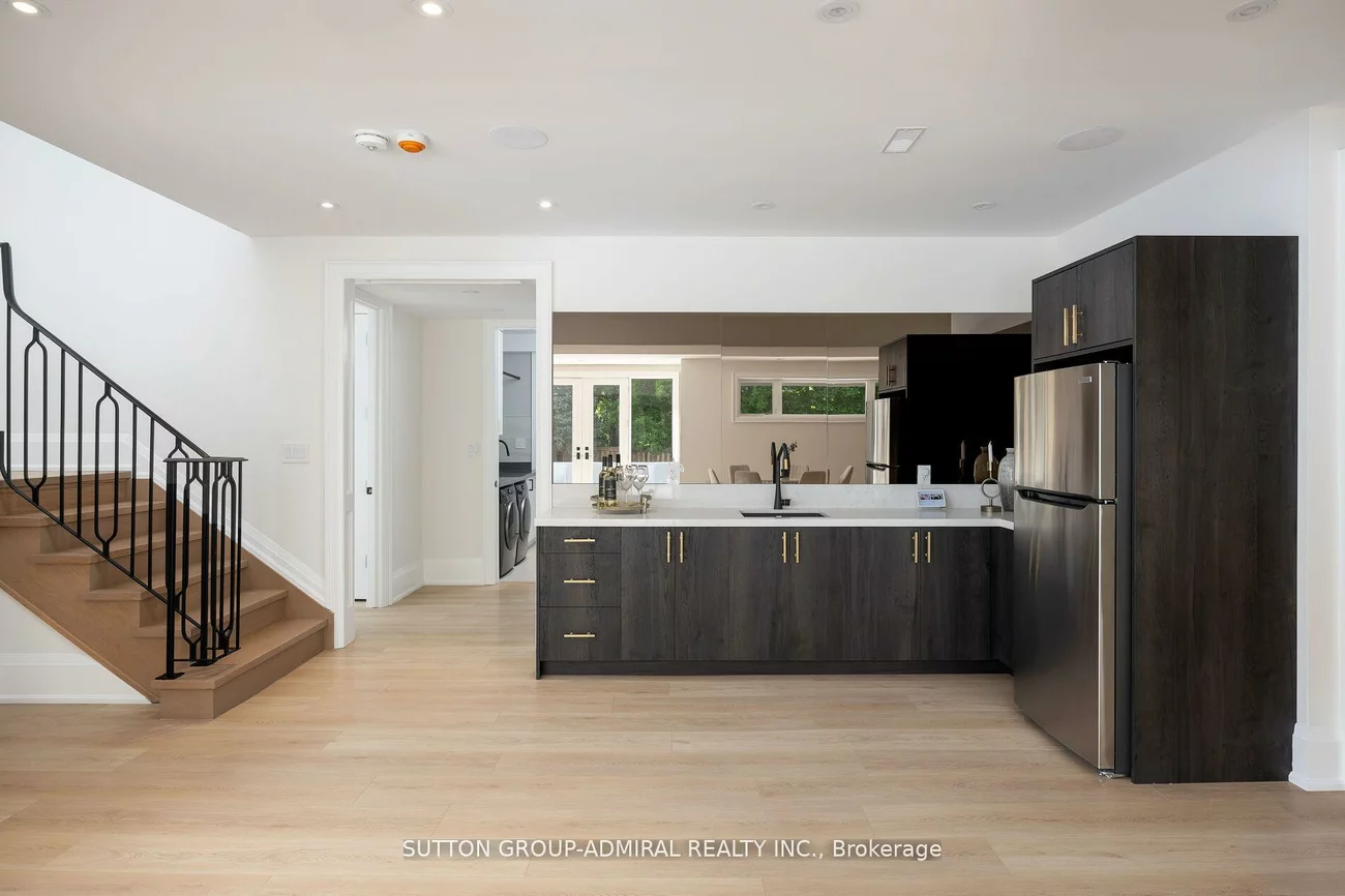 70, Elizabeth, Nobleton, King