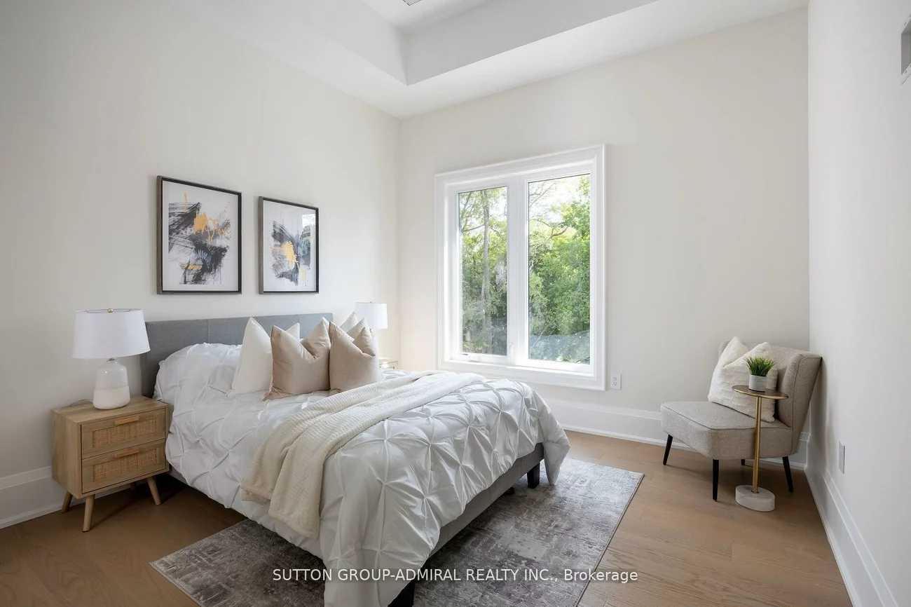 70, Elizabeth, Nobleton, King