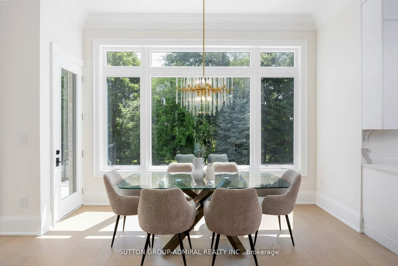 70, Elizabeth, Nobleton, King