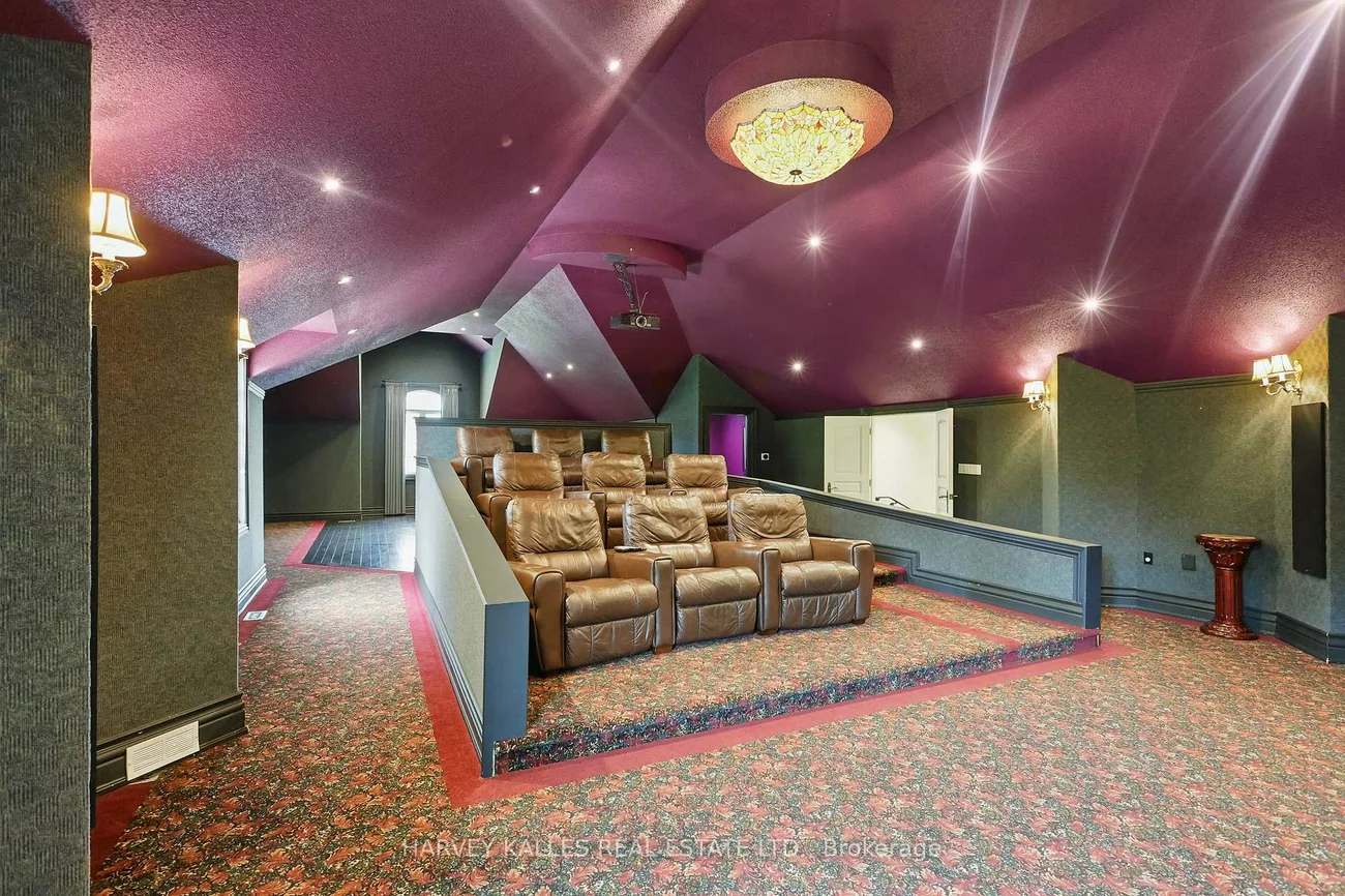 443, Dearbourne, King City, King