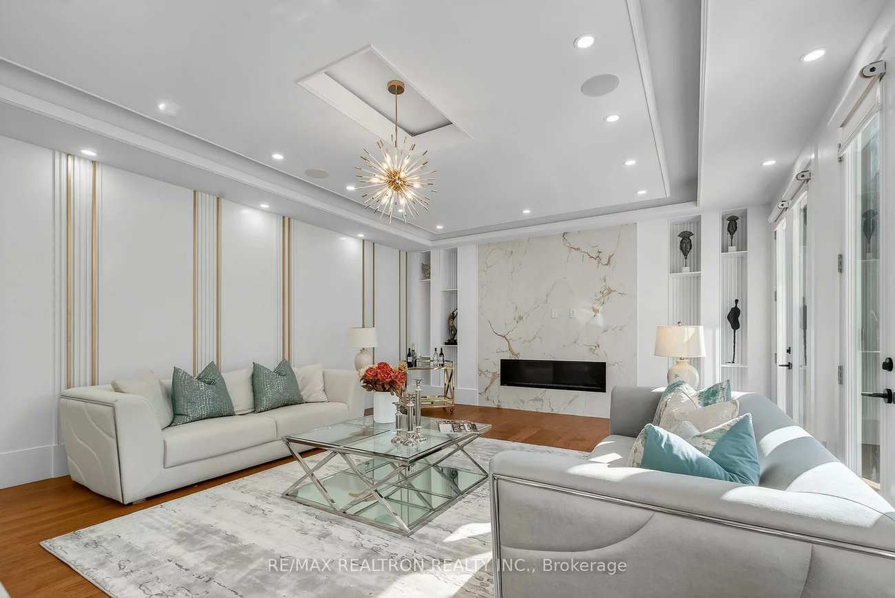 30, Banner, King City, King