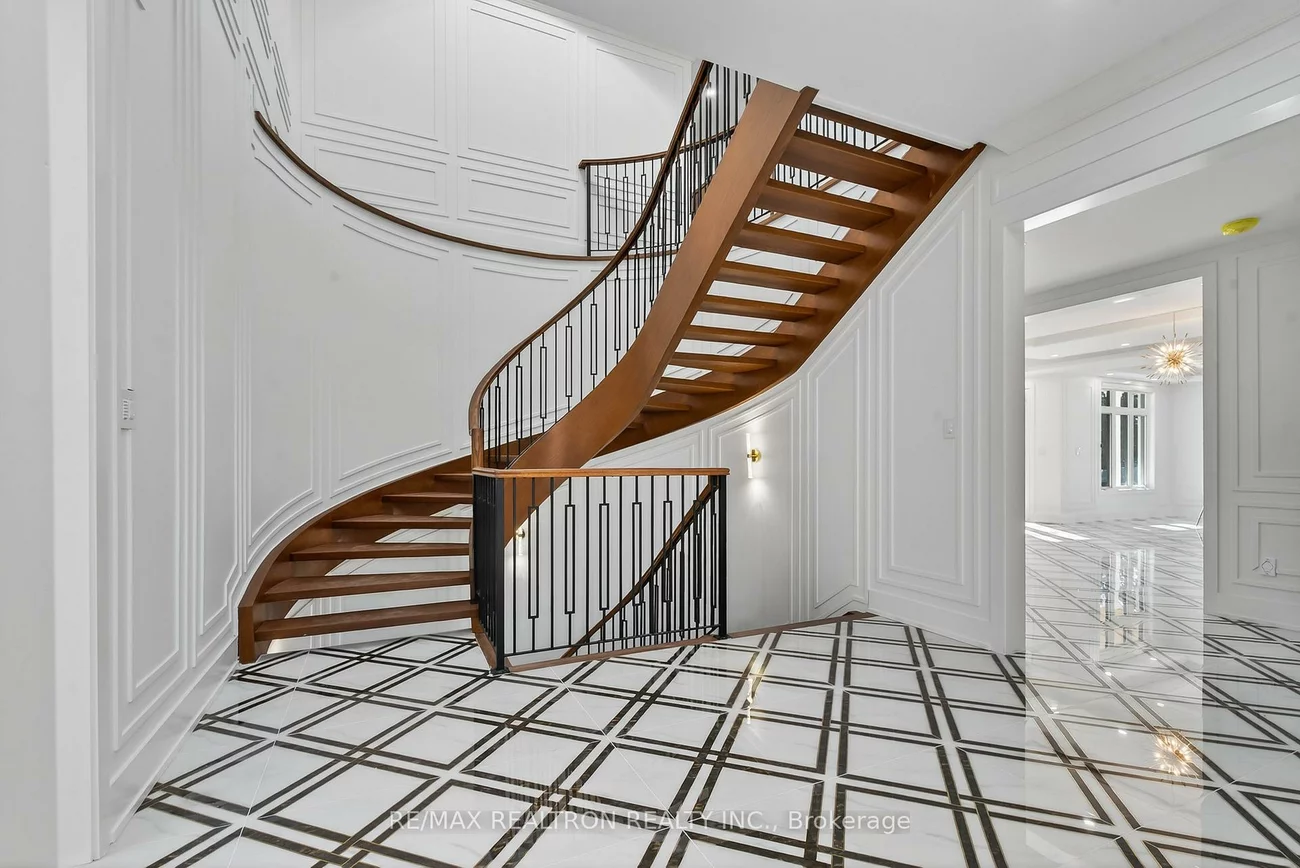 30, Banner, King City, King