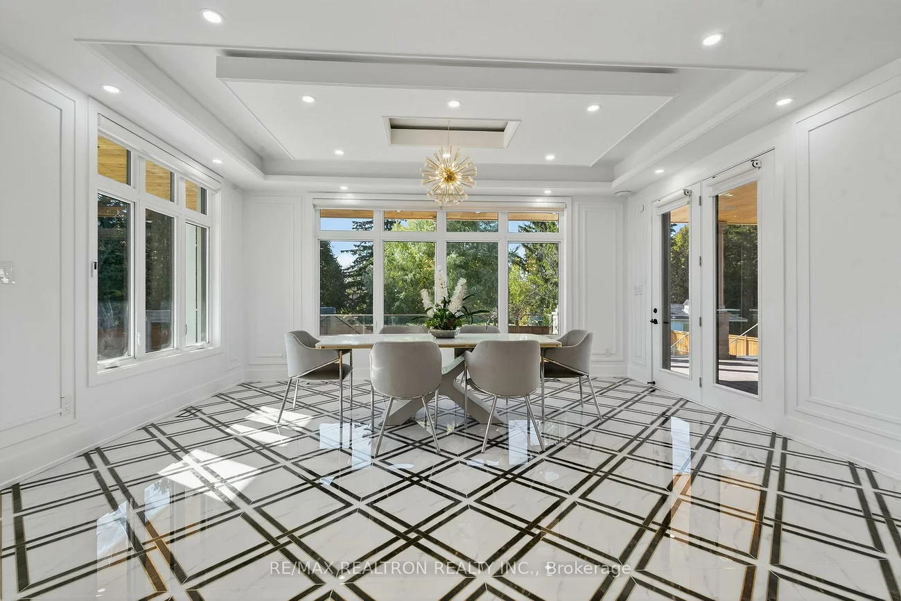 30, Banner, King City, King