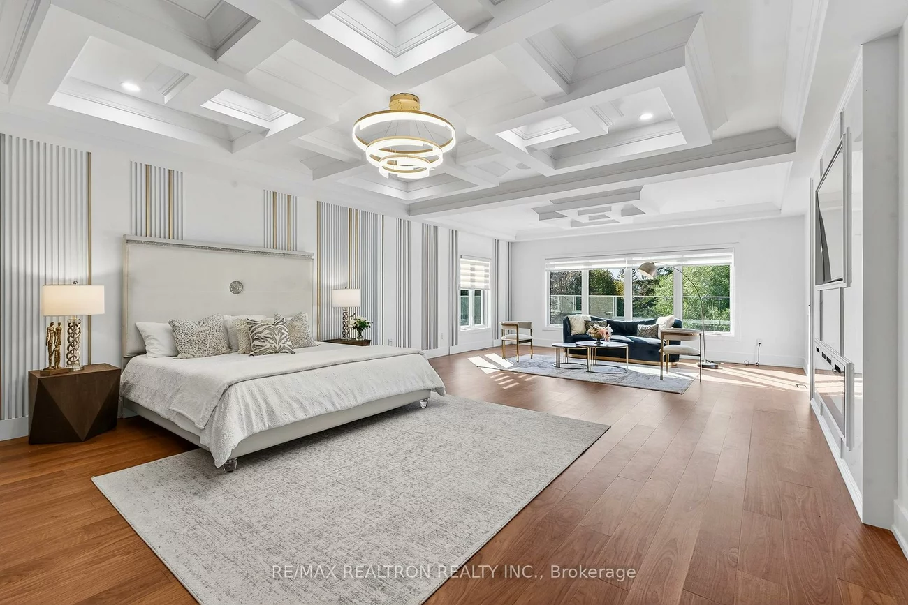 30, Banner, King City, King