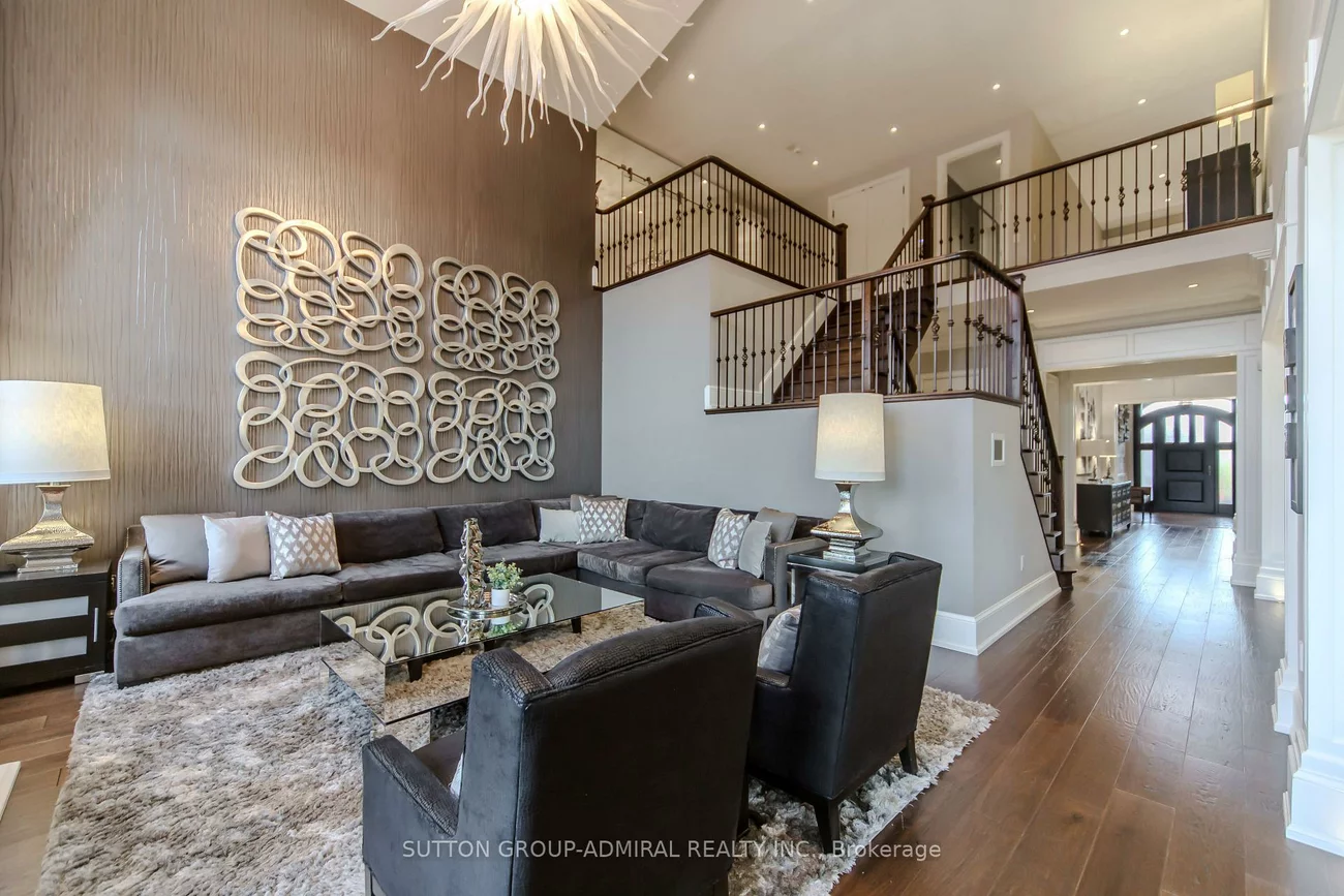 16, Bluff, Nobleton, King