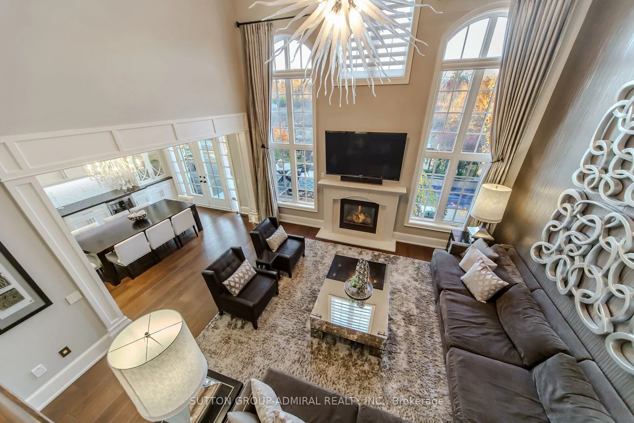 16, Bluff, Nobleton, King