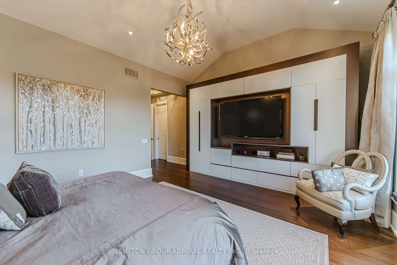 16, Bluff, Nobleton, King