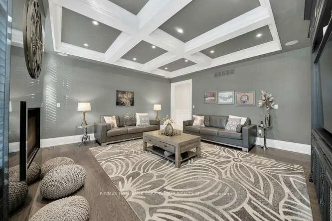 82, Elizabeth, King City, King