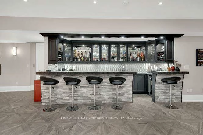 82, Elizabeth, King City, King