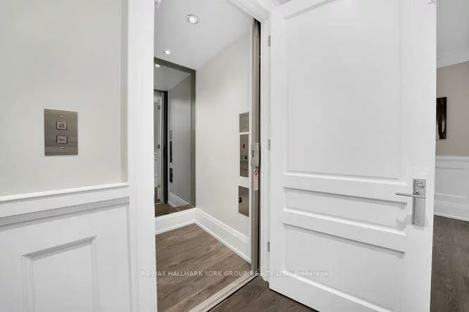 82, Elizabeth, King City, King