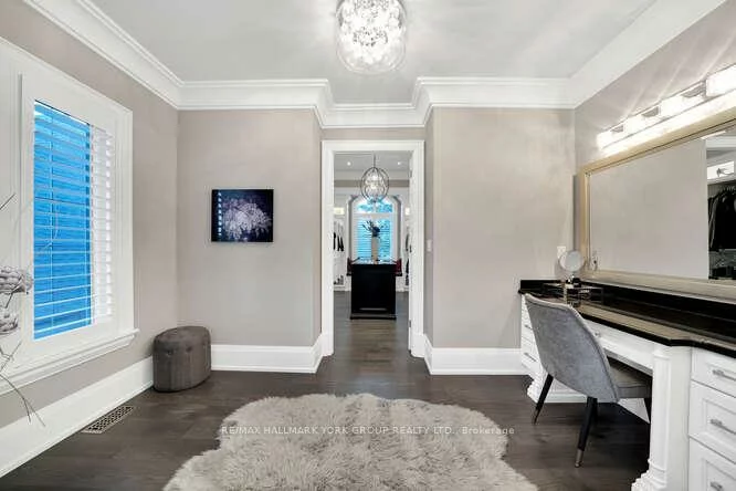 82, Elizabeth, King City, King