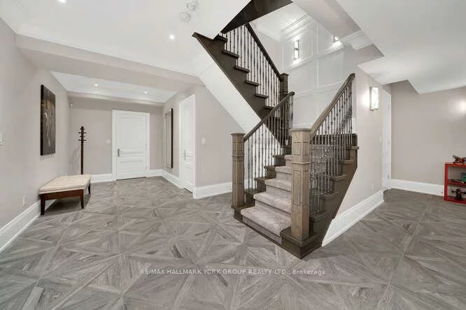 82, Elizabeth, King City, King