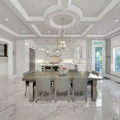 82, Elizabeth, King City, King