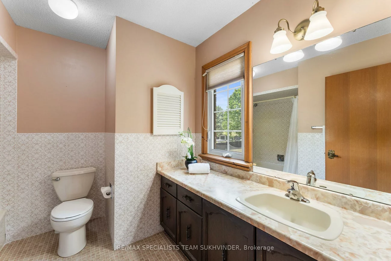 445, Warren, King City, King