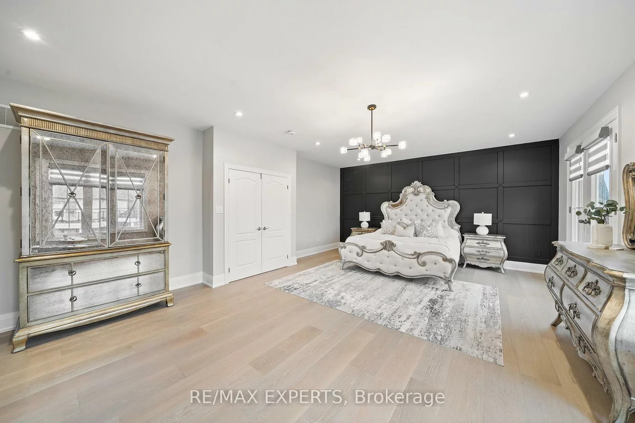 16, Raymond Love, King City, King