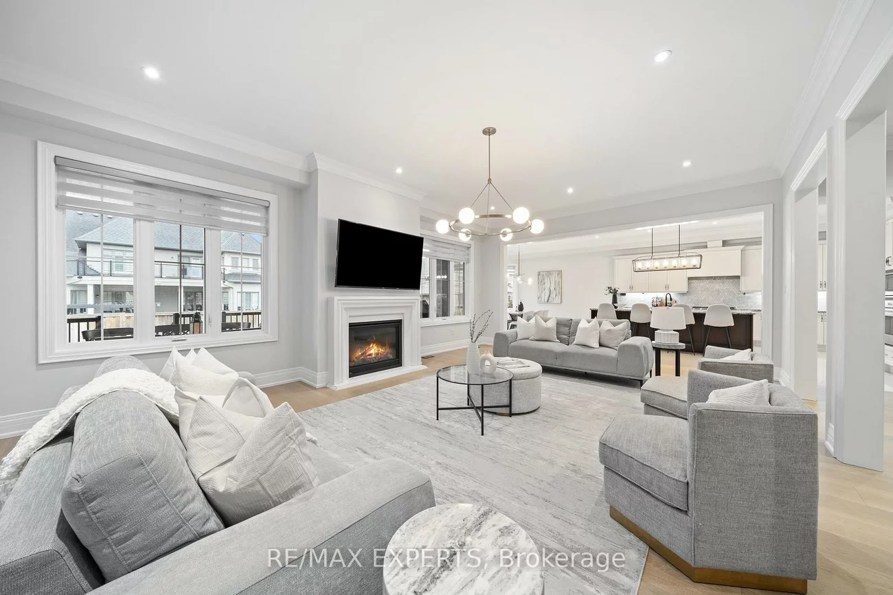 16, Raymond Love, King City, King