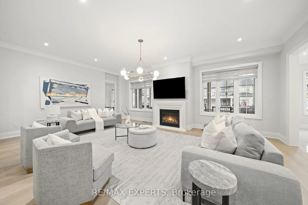 16, Raymond Love, King City, King