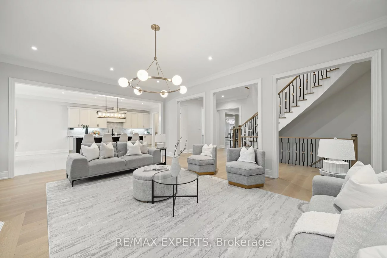 16, Raymond Love, King City, King