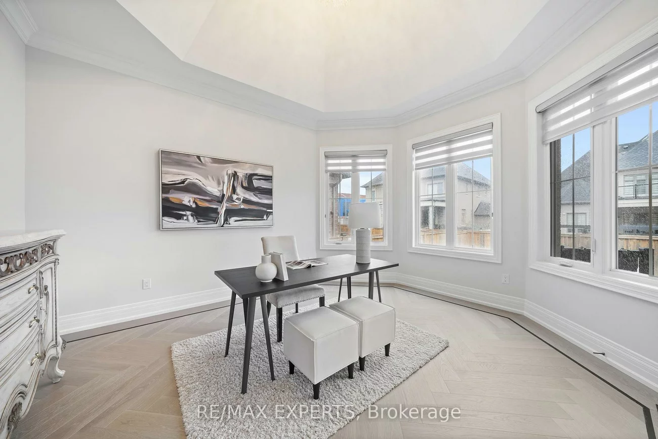 16, Raymond Love, King City, King