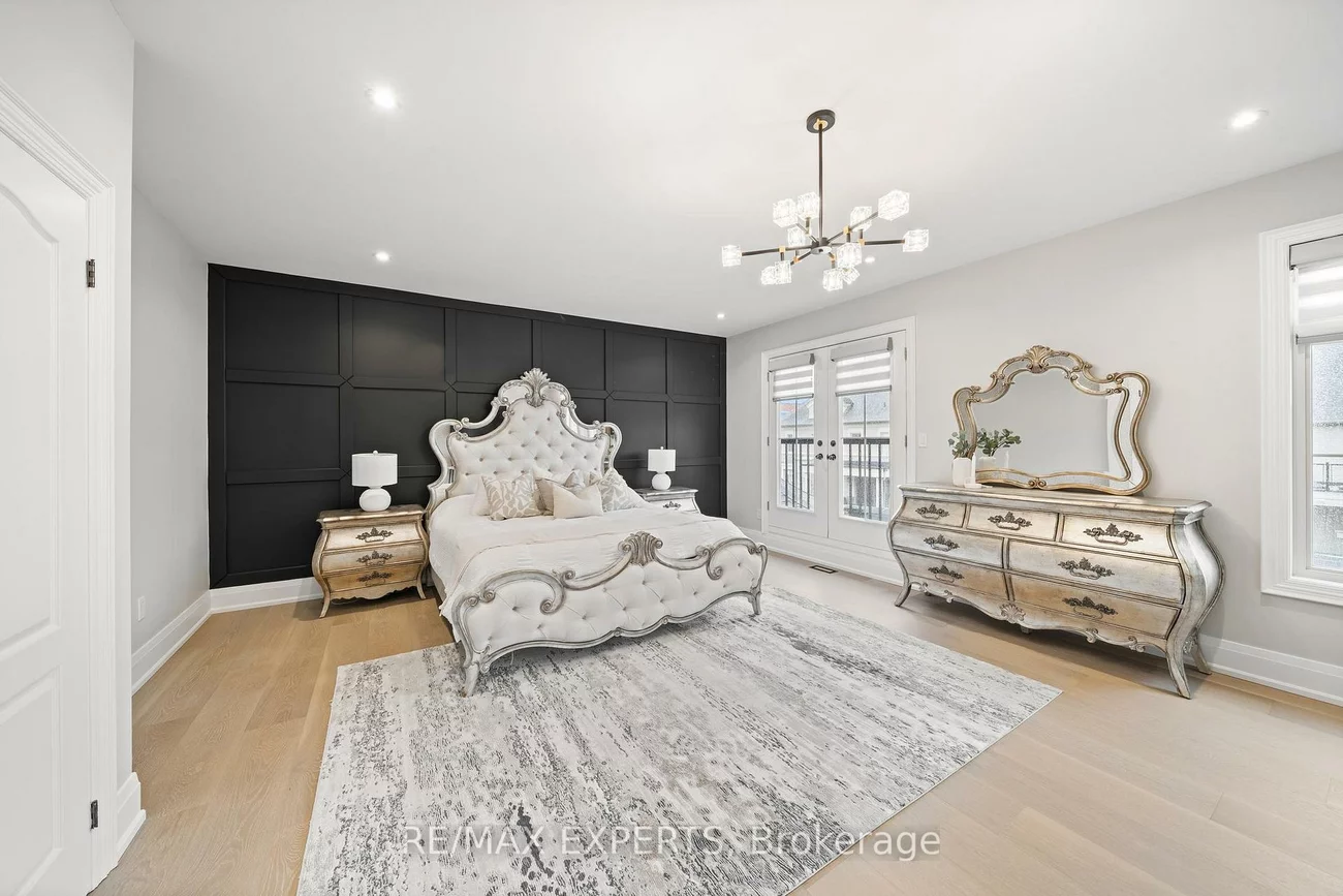 16, Raymond Love, King City, King