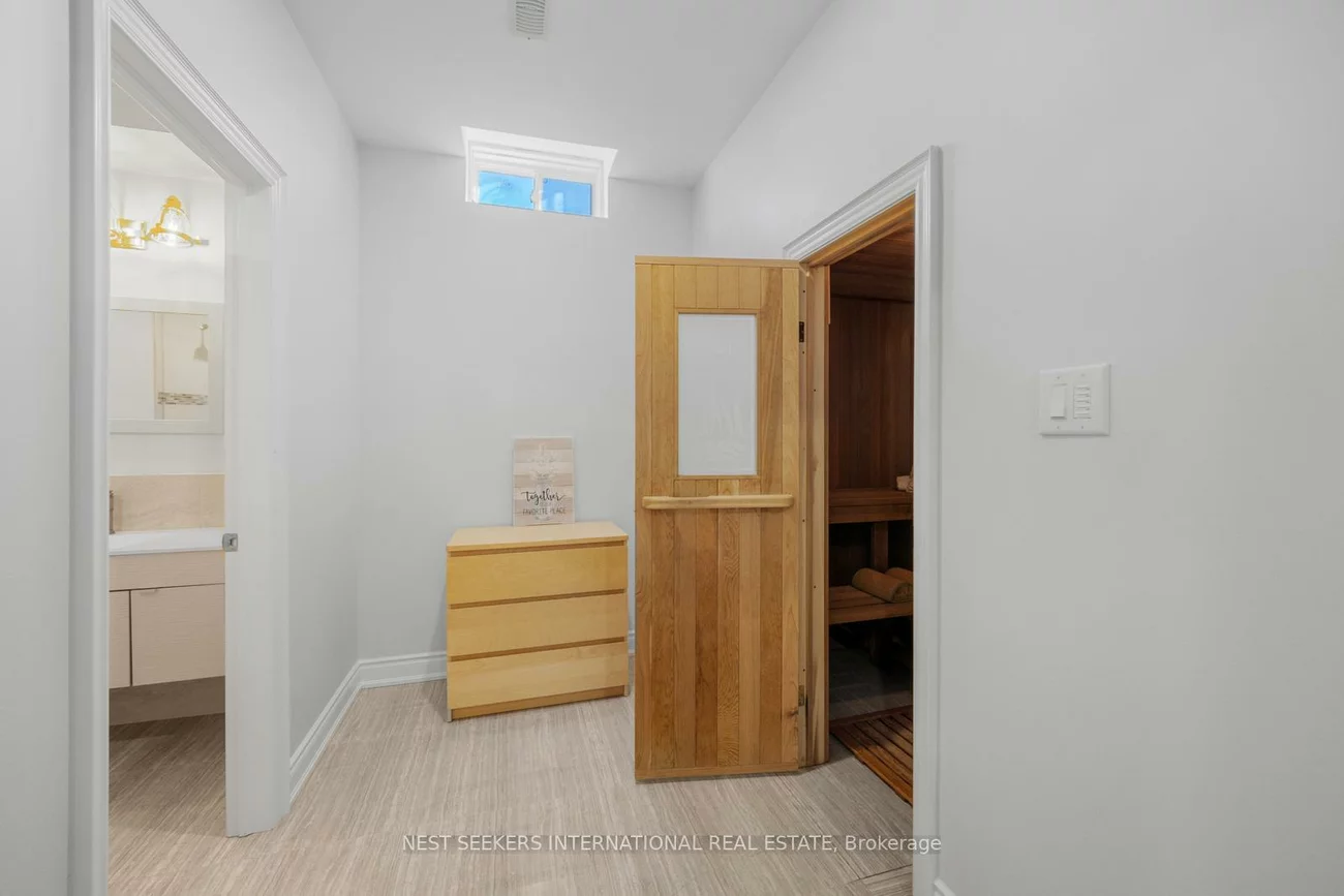 12, Albert Hill, Nobleton, King