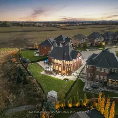 12, Albert Hill, Nobleton, King