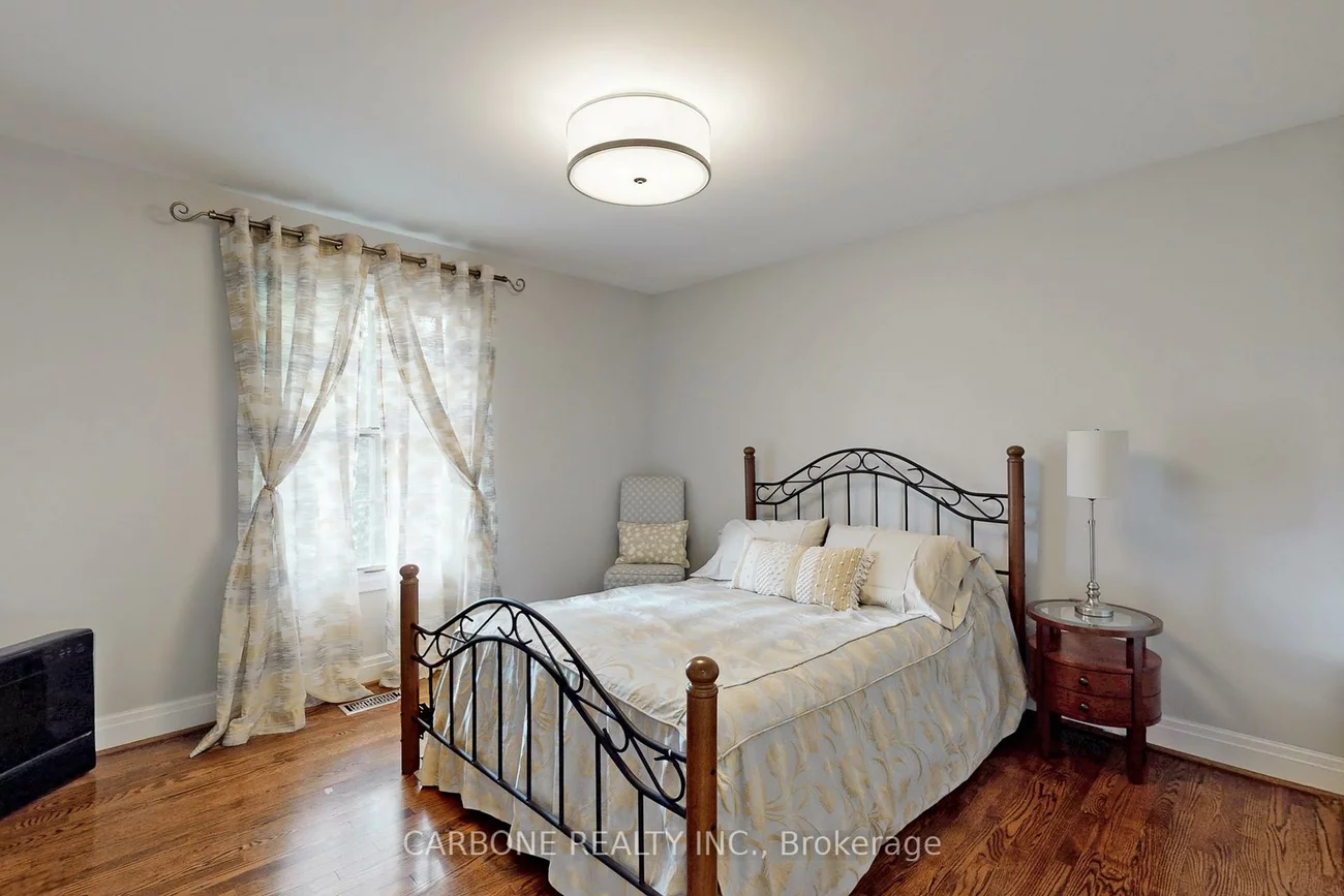 335, Forde, King City, King