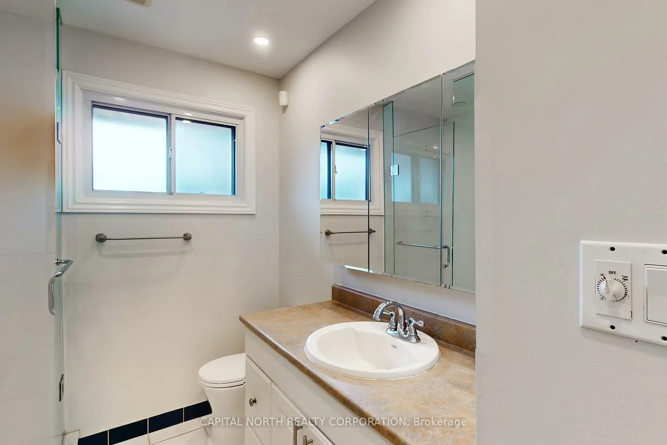 106, Clearview, King City, King