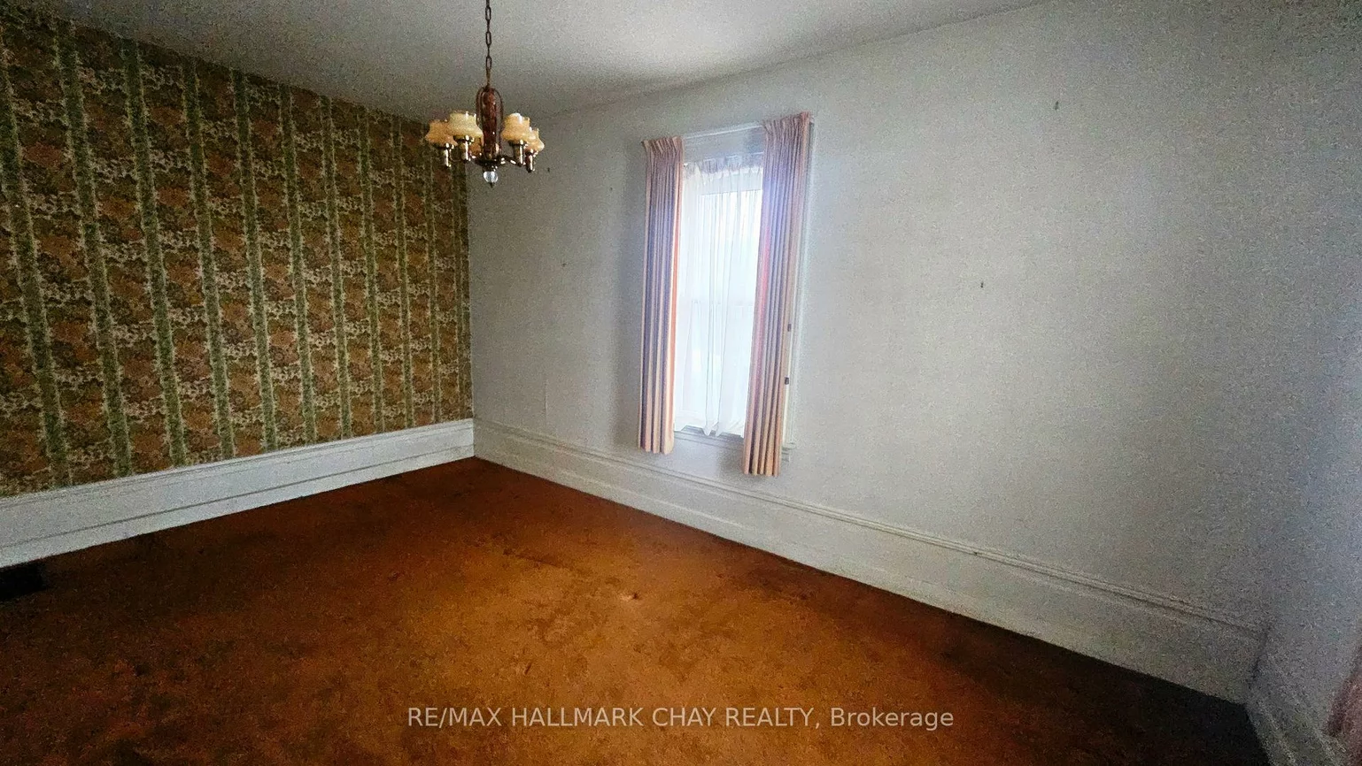 2207, King, King City, King