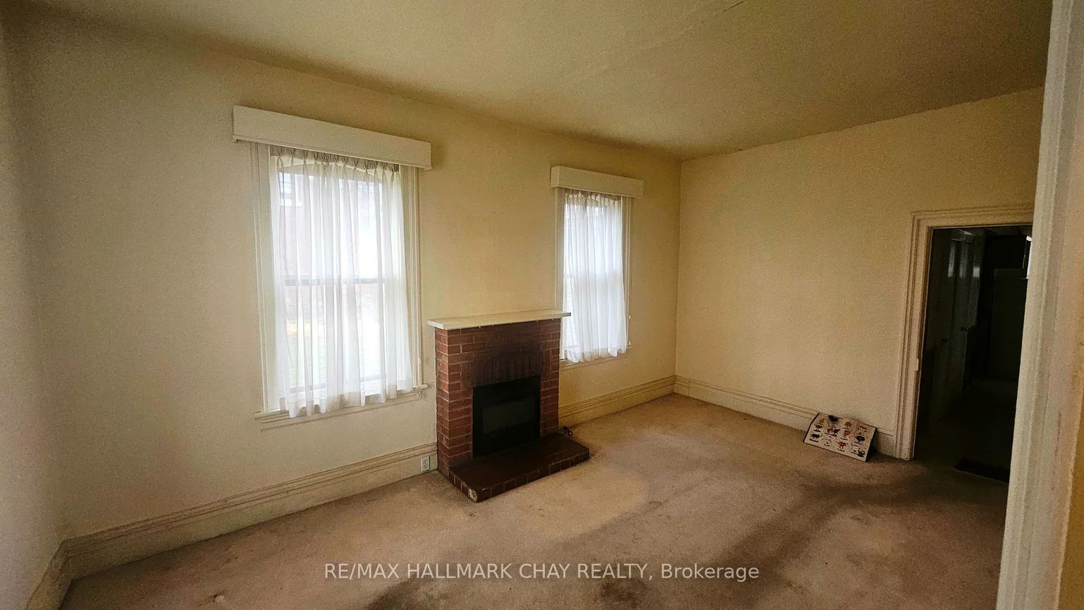 2207, King, King City, King