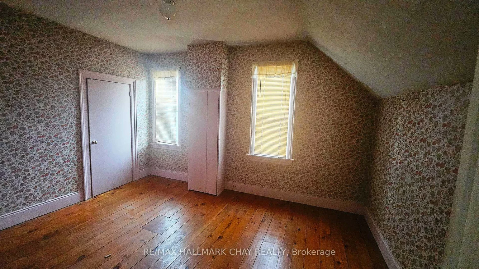 2207, King, King City, King