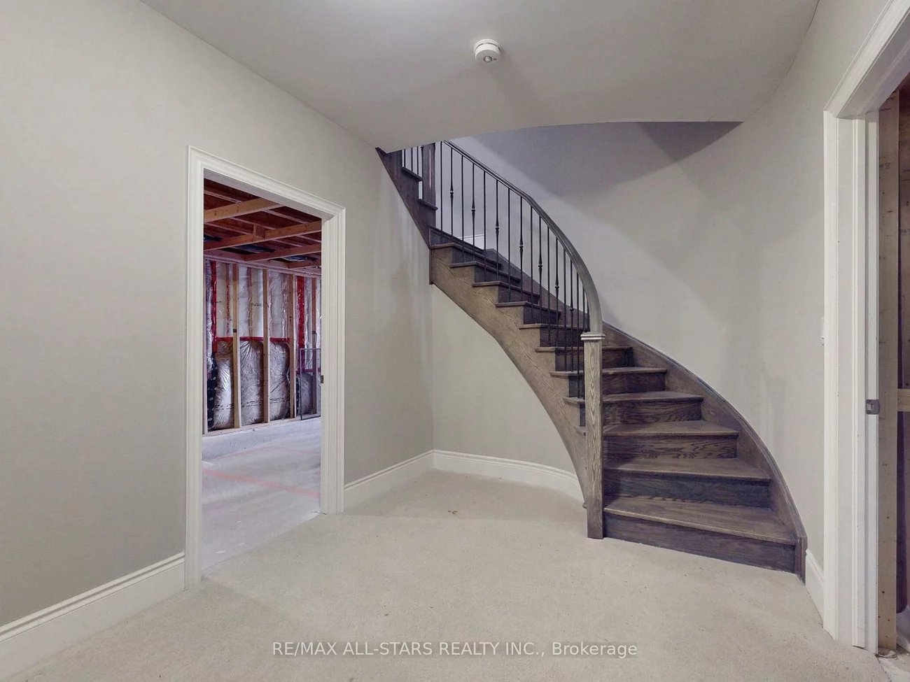 48, Cairns, King City, King