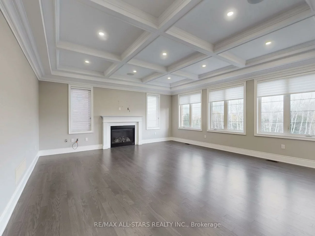 48, Cairns, King City, King