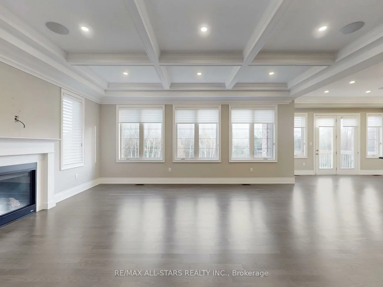 48, Cairns, King City, King