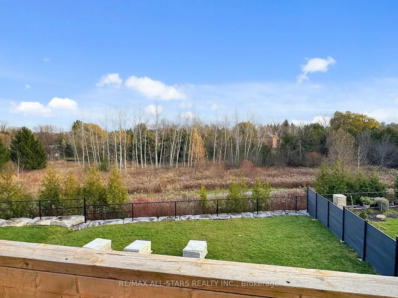 48, Cairns, King City, King