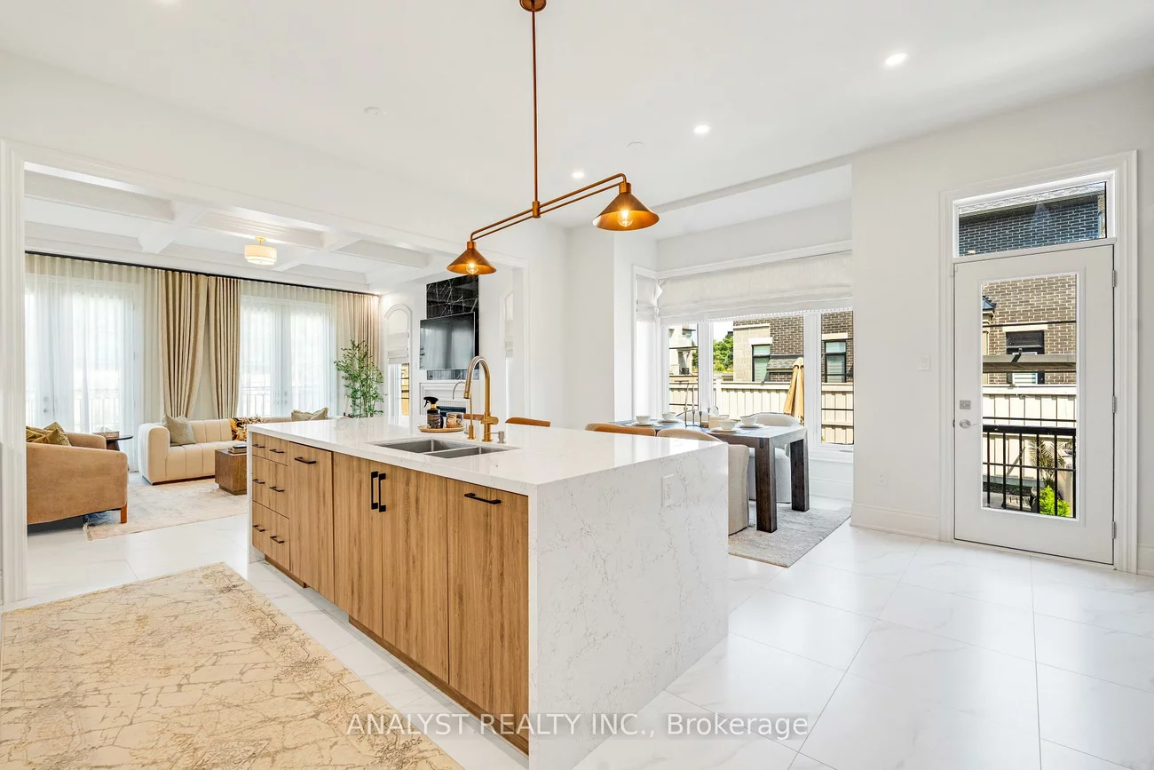 94, Crawford, Nobleton, King