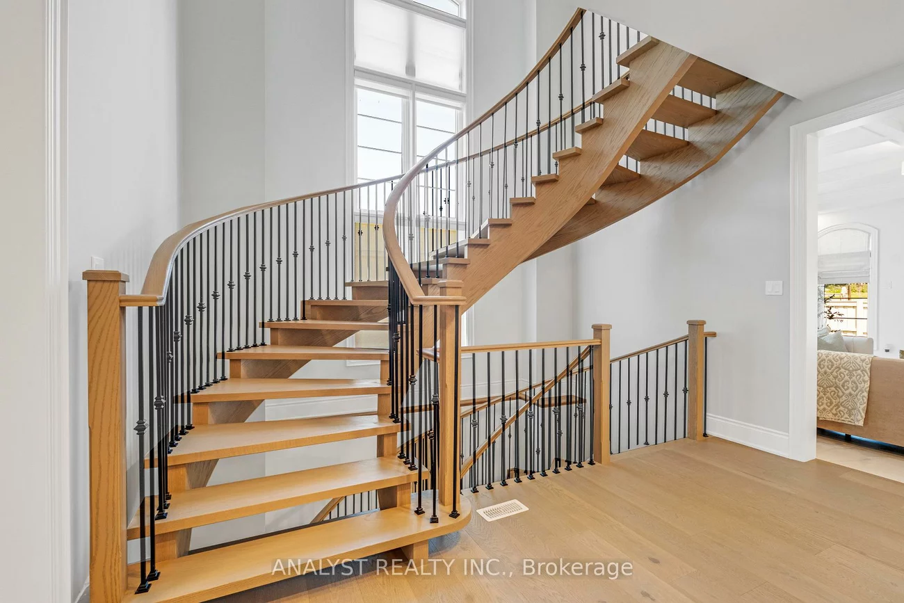 94, Crawford, Nobleton, King