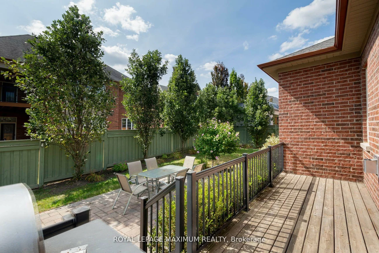 4, Blue Beech, Nobleton, King