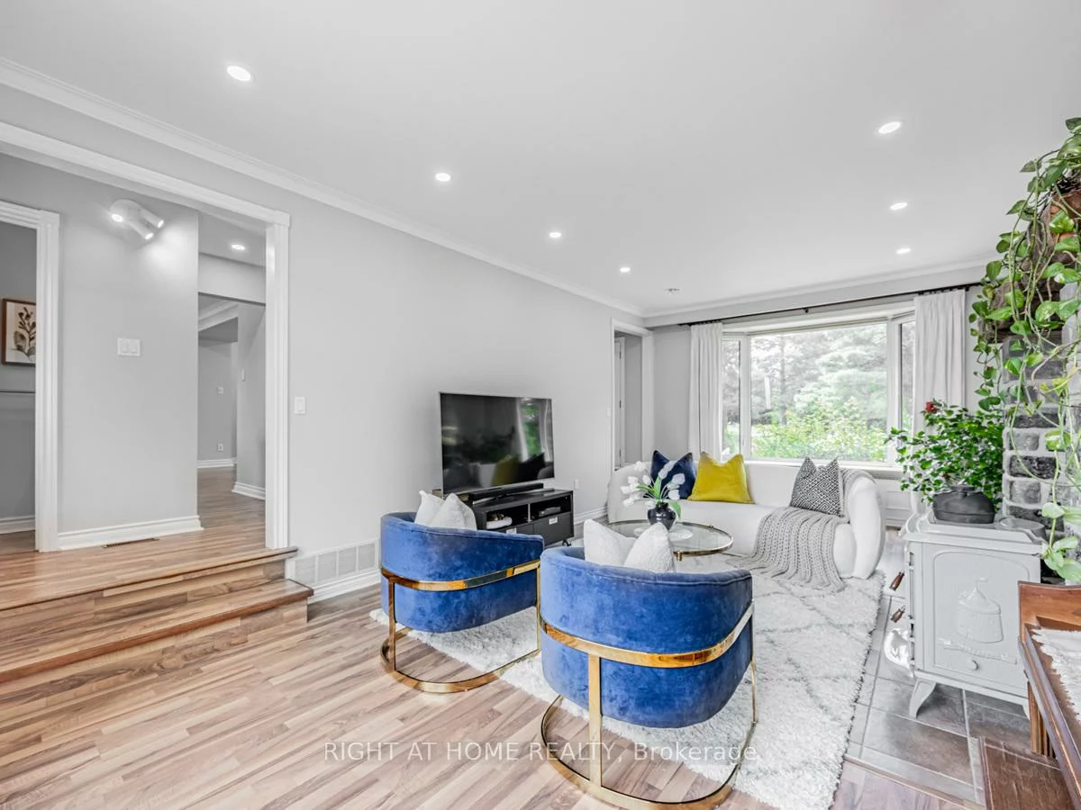 7975, 18th, Rural King, King