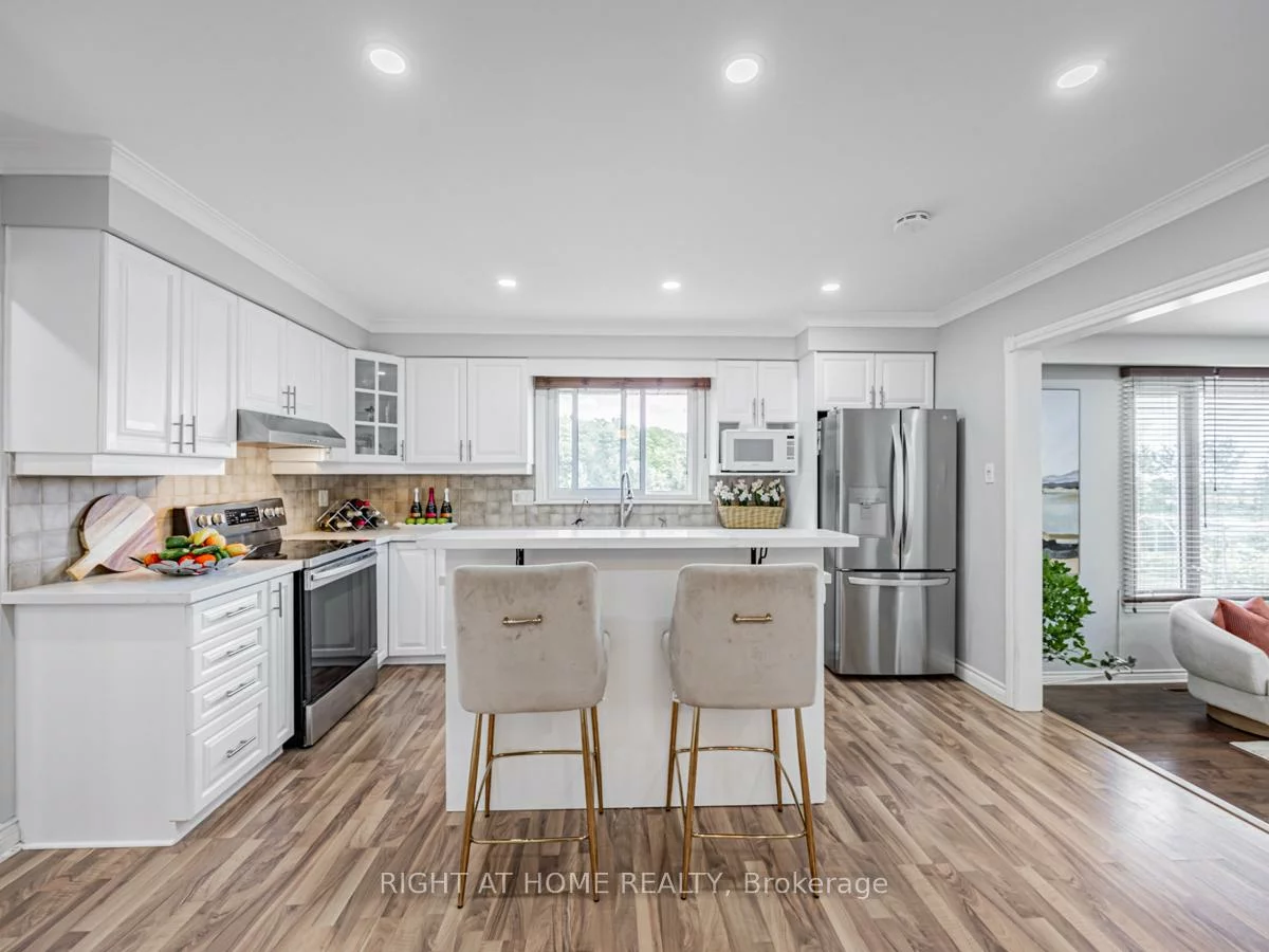 7975, 18th, Rural King, King